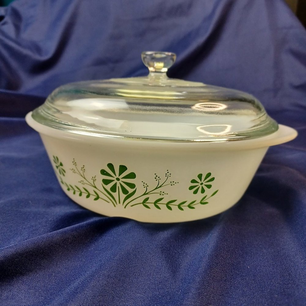Vintage Estate 2 Quart Glasbake Covered Baking Dish